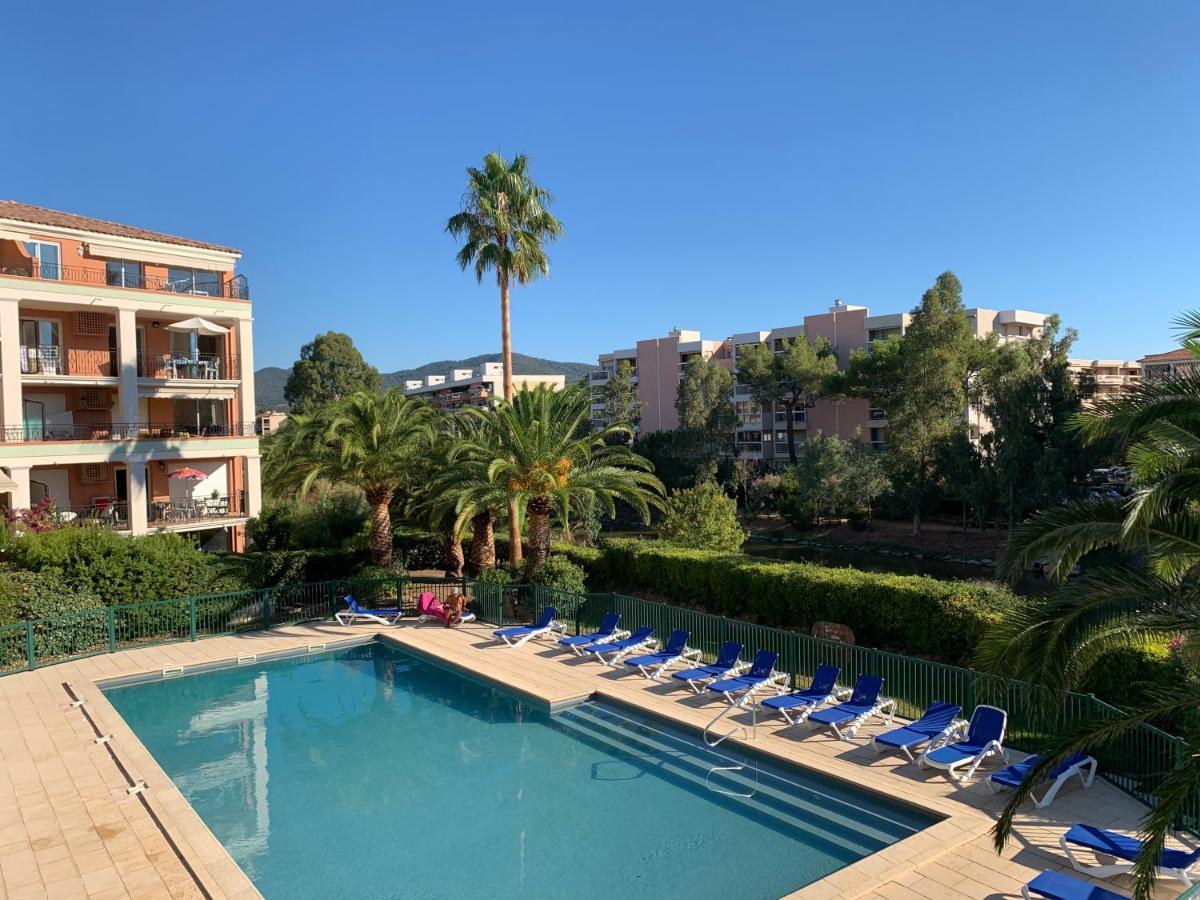 Port Marine Apartment Sainte-Maxime Bagian luar foto